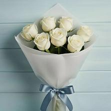Букет 7 Белых роз Эдлесс Лав в Ясной