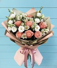 Букет цветов из:  Розы, Альстромерии и Лизиантусы в Ясной