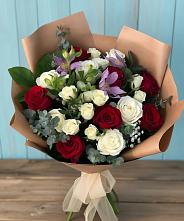 Букет цветов из:  Розы и Альстромерии в Ясной