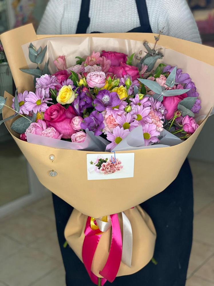 Букет цветов из: Хризантемы, Гвоздики и Альстромерии в Ясной