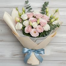 Букет цветов из:  Лизиантусы #REPLACE_PRED# Ясной