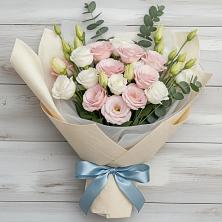 Букет цветов из:  Лизиантусы в Ясной