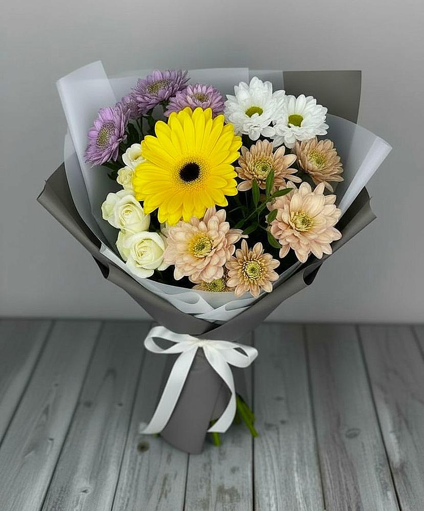 Букет цветов из: Розы, Герберы и Хризантемы в Ясной