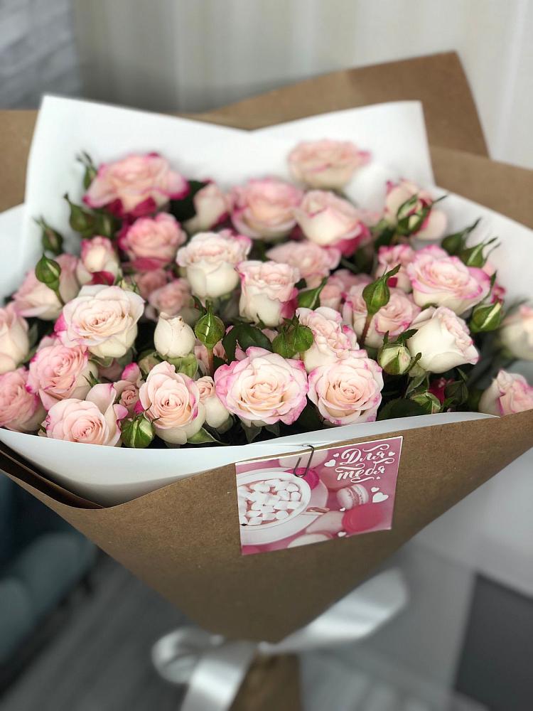 Букет цветов из: Розы в Ясной