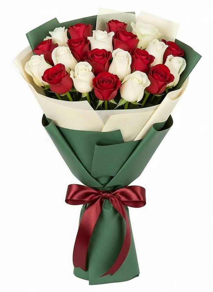 Букет Микс из красных и белых роз в Ясной