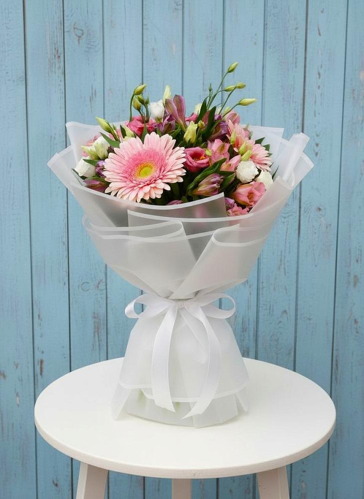 Букет цветов из: Герберы, Альстромерии и Лизиантусы в Ясной