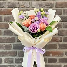 Букет цветов из:  Лизиантусы и Розы #REPLACE_PRED# Ясной