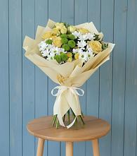 Букет цветов из:  Хризантемы и Розы в Ясной